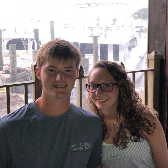 Meet your Posher, Karley - Picture 1 of 1